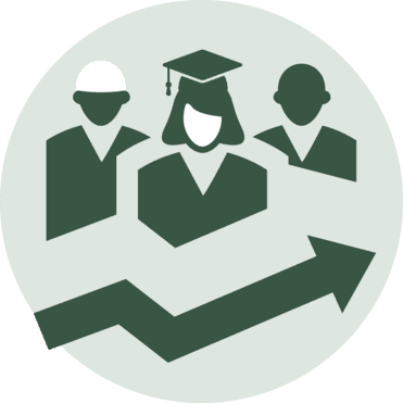 Drei stilisierte Personen, eine mit Absolventenhut, vor einem Pfeil, der nach oben zeigt, auf einem grauen Hintergrund.